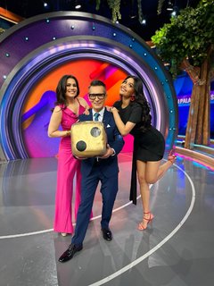 Kristal Silva feet photo thumbnail