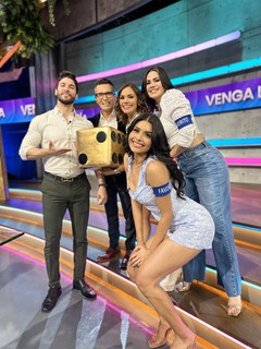 Kristal Silva feet photo thumbnail