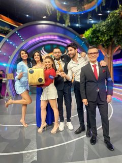 Kristal Silva feet photo thumbnail