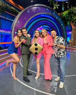 Kristal Silva feet photo thumbnail