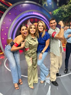 Kristal Silva feet photo thumbnail