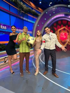 Kristal Silva feet photo thumbnail