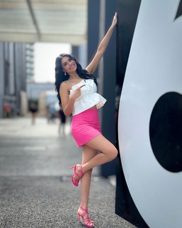 Kristal Silva feet photo thumbnail