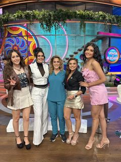 Kristal Silva feet photo thumbnail