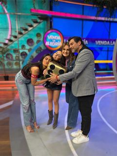 Kristal Silva feet photo thumbnail