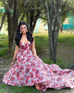 Kristal Silva feet photo thumbnail