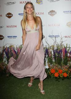 Kristanna Loken feet photo thumbnail