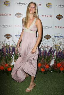 Kristanna Loken feet photo thumbnail