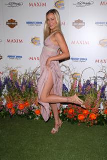 Kristanna Loken feet photo thumbnail