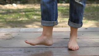 Kristen Bell feet photo thumbnail