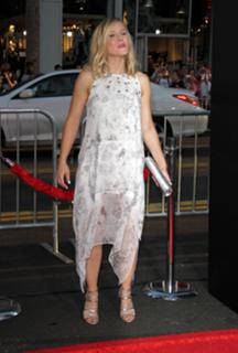 Kristen Bell feet photo thumbnail