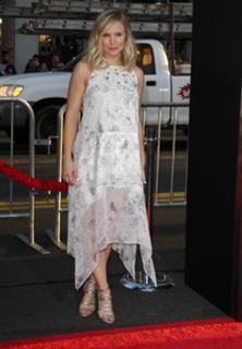 Kristen Bell feet photo thumbnail