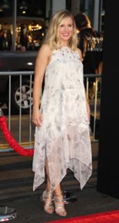 Kristen Bell feet photo thumbnail