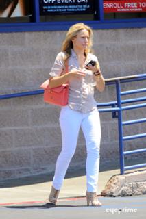 Kristen Bell feet photo thumbnail