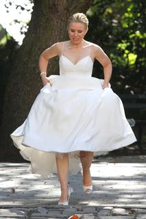 Kristen Bell feet photo thumbnail