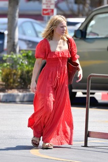 Kristen Bell feet photo thumbnail