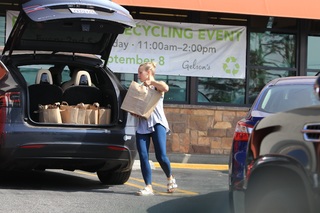 Kristen Bell feet photo thumbnail