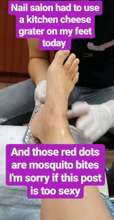 Kristen Bell feet photo thumbnail