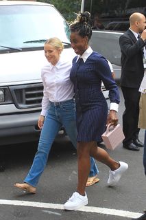 Kristen Bell feet photo thumbnail