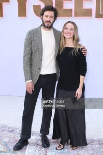 Kristen Bell feet photo thumbnail