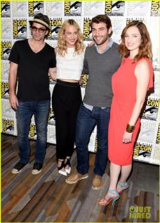 Kristen Connolly feet photo thumbnail