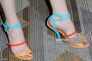 Kristen Connolly feet photo thumbnail