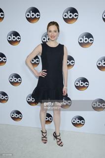 Kristen Connolly feet photo thumbnail