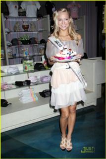 Kristen Dalton feet photo 8