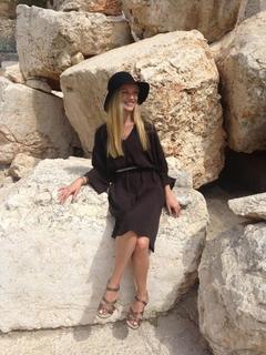 Kristen Dalton feet photo 1