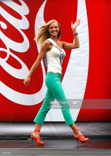 Kristen Dalton feet photo 1