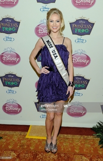 Kristen Dalton feet photo 20