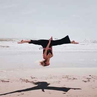 Kristen Hancher feet photo 20