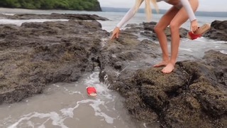 Kristen Hancher feet photo 17