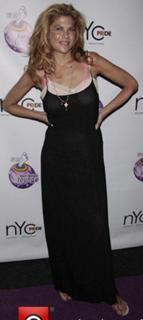 Kristen Johnston feet photo thumbnail