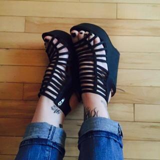 Kristen Leanne feet photo 12