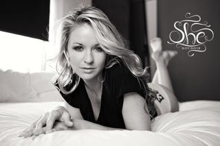 Kristen Ledlow feet photo 2