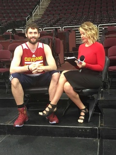Kristen Ledlow feet photo 6