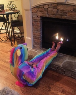 Kristen Ledlow feet photo 11