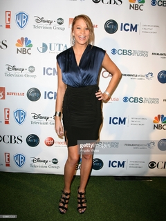 Kristen Renton feet photo 9