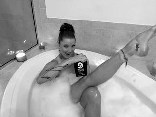 Kristen Renton feet photo 7