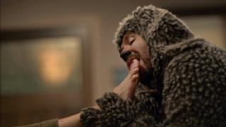 Kristen Schaal feet photo thumbnail