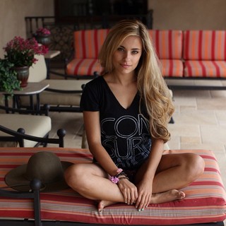 Kristen StephensonPino feet photo 18