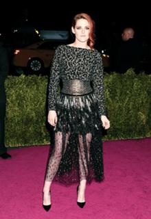 Kristen Stewart feet photo thumbnail