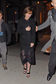 Kristen Stewart feet photo thumbnail