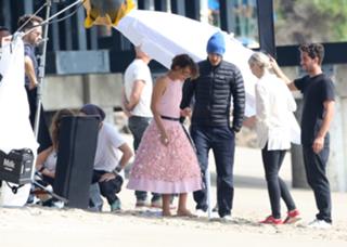 Kristen Stewart feet photo thumbnail