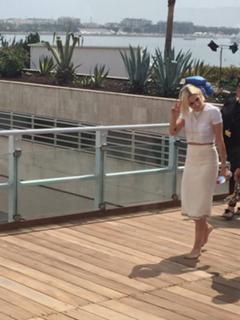 Kristen Stewart feet photo thumbnail