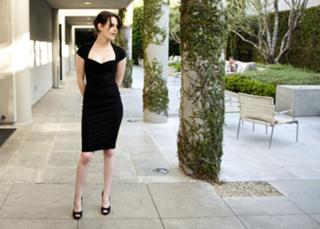 Kristen Stewart feet photo thumbnail