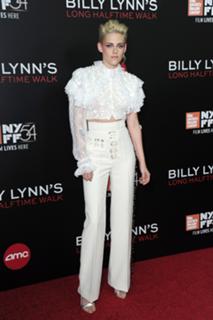 Kristen Stewart feet photo thumbnail