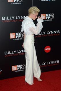 Kristen Stewart feet photo thumbnail