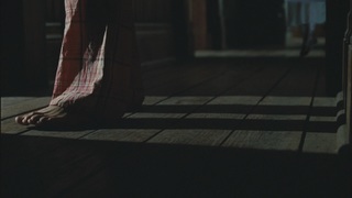 Kristen Stewart feet photo thumbnail